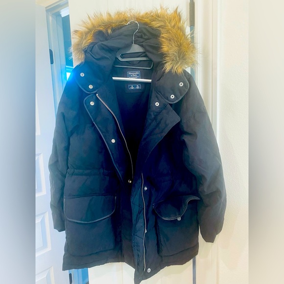 Abercrombie & Fitch Jackets & Blazers - Women’s Small Abercrombie & Fitch Fur Lined Parka